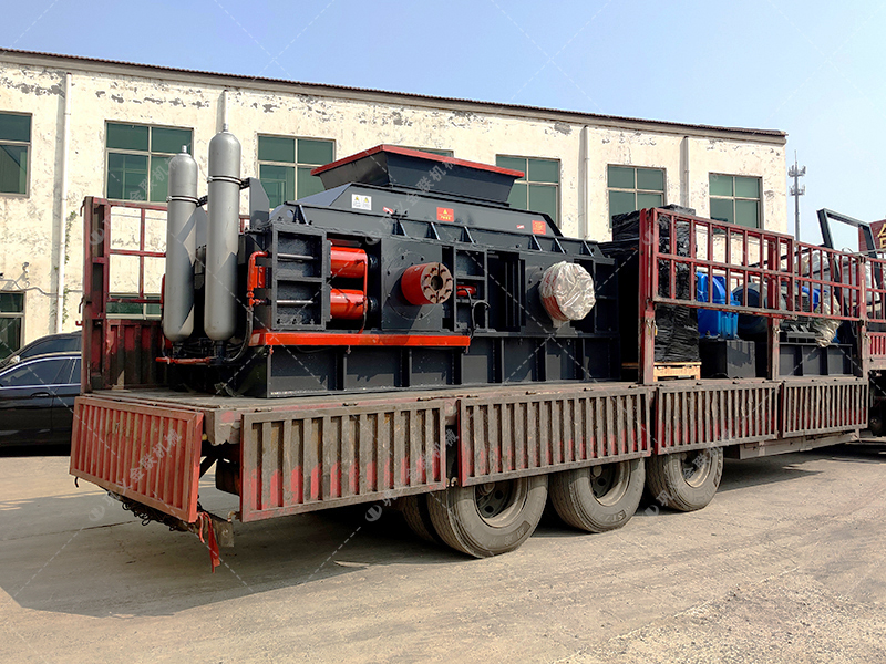 1810液壓對輥制砂機一小時產量多少？