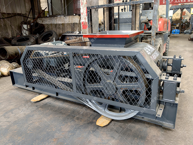 大塊煤矸石直接喂料會損壞設備？狼牙齒輥為何敢承諾'來者不拒'？